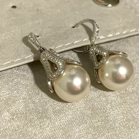 Nadri pearl pave drop earrings - Picture 5 of 5
